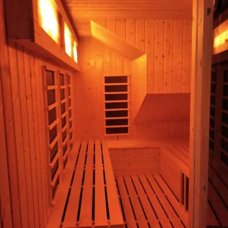 Heviz Springs - Nocleg ze śniadaniem Kehidakustány